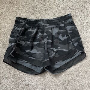 Athleta Mid-rise mesh running shorts